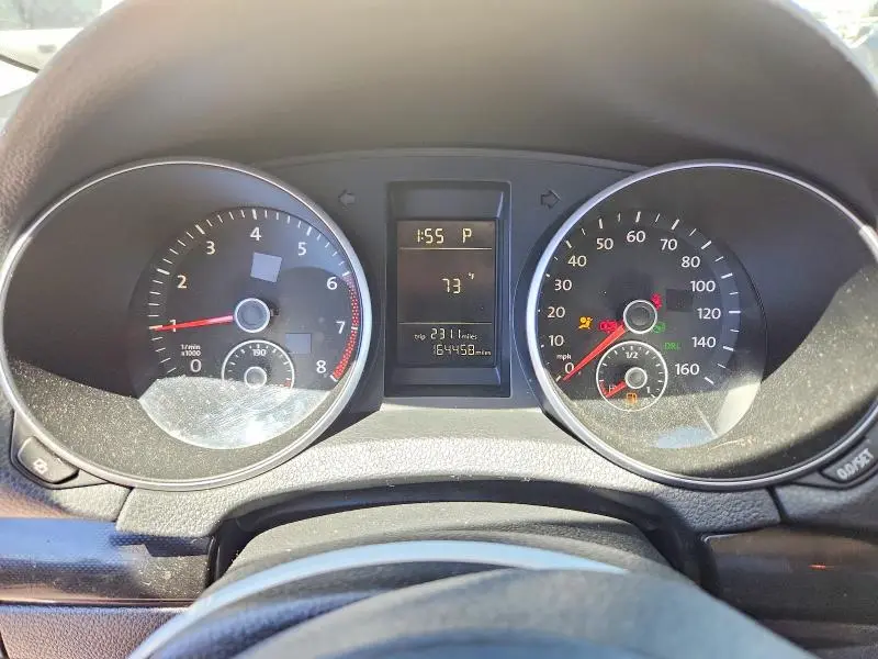 2010 VOLKSWAGEN JETTA S  
