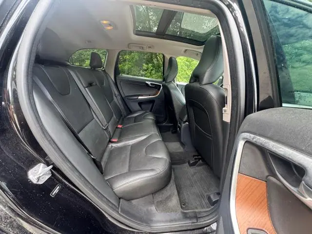 2017 VOLVO XC60 T5 INSCRIPTION  