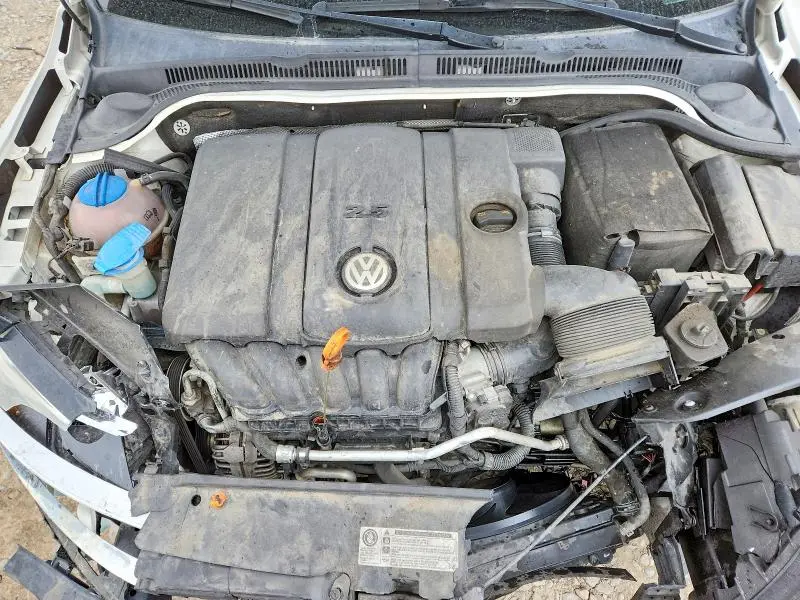 2011 VOLKSWAGEN JETTA SEL  