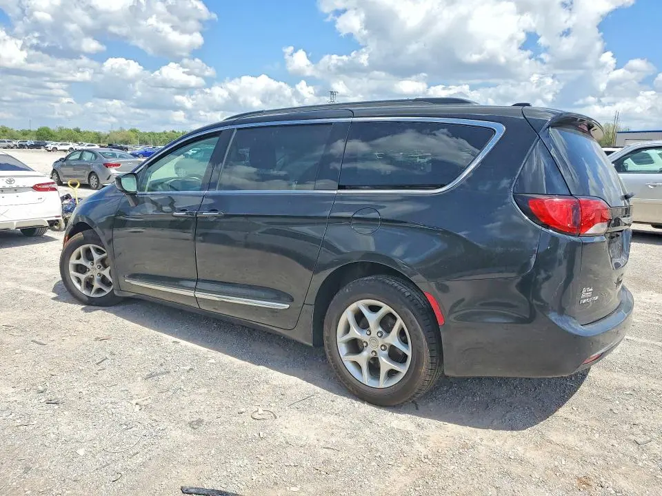 2017 CHRYSLER PACIFICA TOURING L  