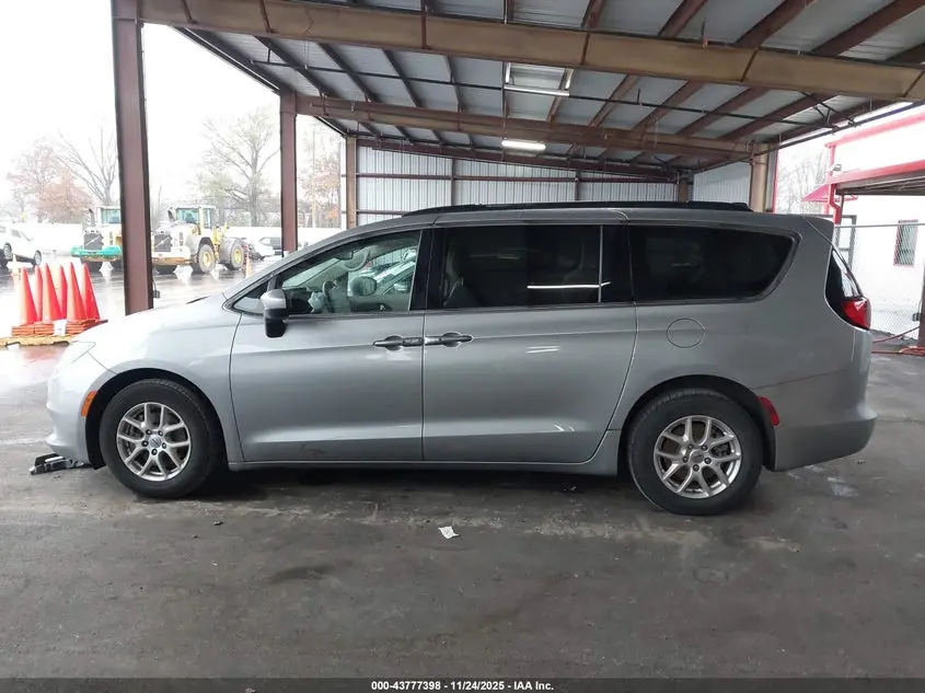 2021 CHRYSLER VOYAGER LXI