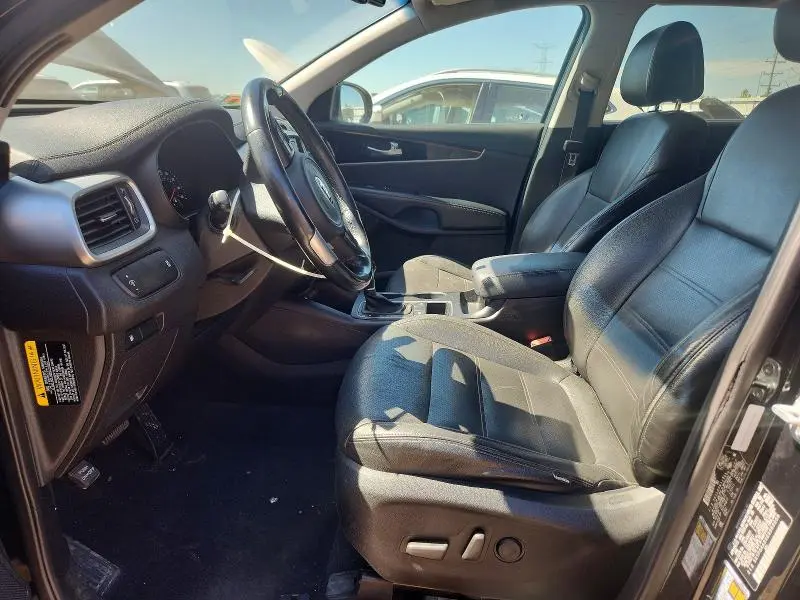 2016 KIA SORENTO LX  