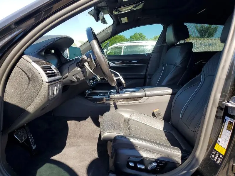 2021 BMW 750 XI  