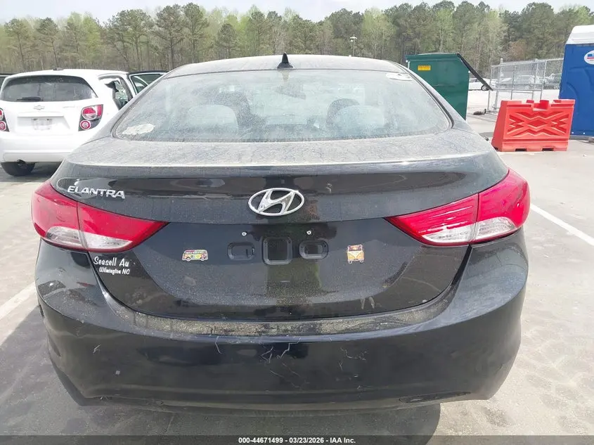 2013 HYUNDAI ELANTRA GLS