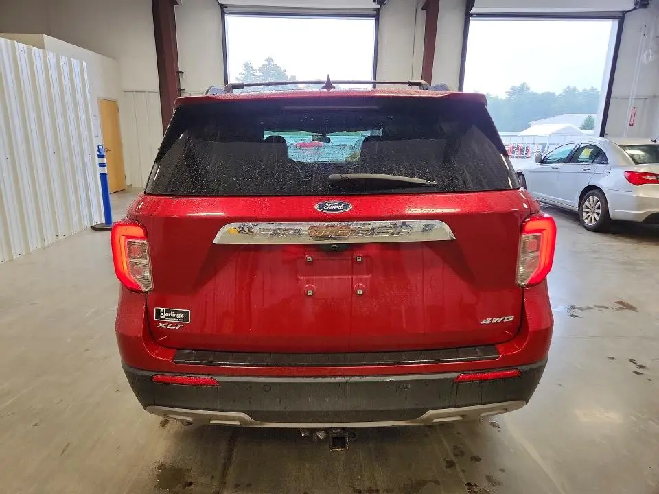 2021 FORD EXPLORER XLT  