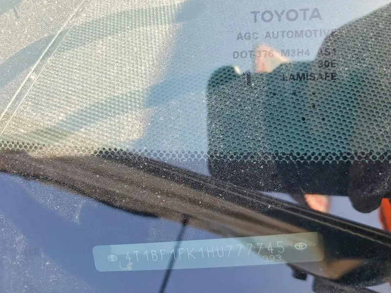 2017 TOYOTA CAMRY LE  