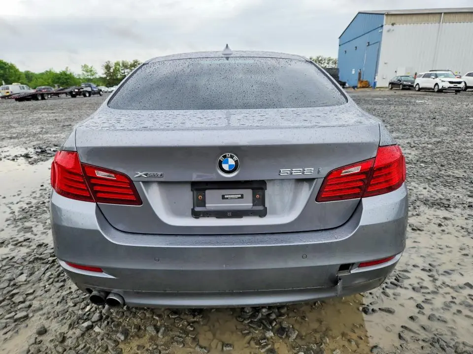 2016 BMW 528 XI  