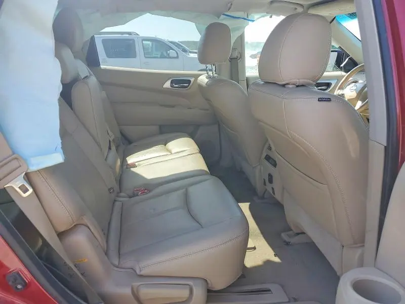 2015 NISSAN PATHFINDER SL  