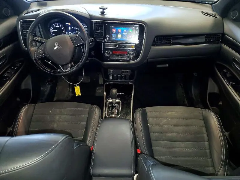 2019 MITSUBISHI OUTLANDER SE  