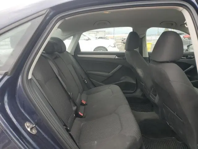 2012 VOLKSWAGEN PASSAT S  