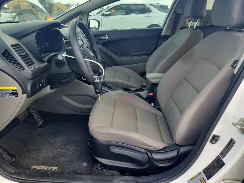 2015 KIA FORTE LX  