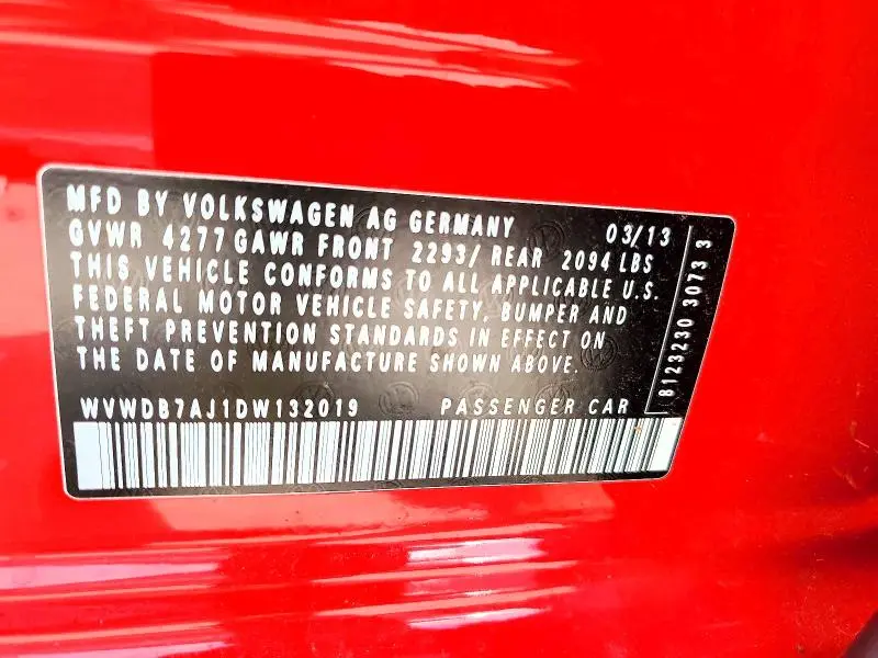 2013 VOLKSWAGEN GOLF   