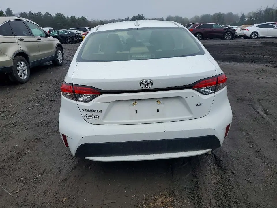 2022 TOYOTA COROLLA LE  