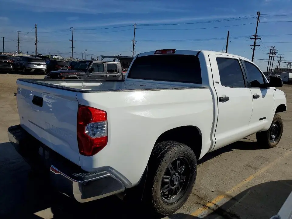 2018 TOYOTA TUNDRA SR5  
