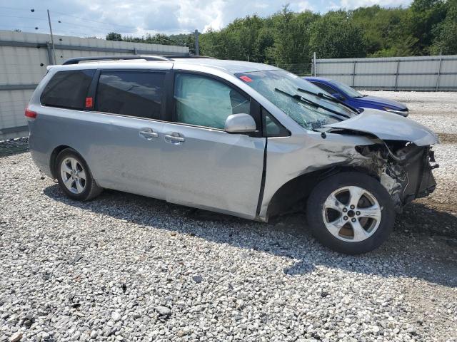 2014 TOYOTA SIENNA LE