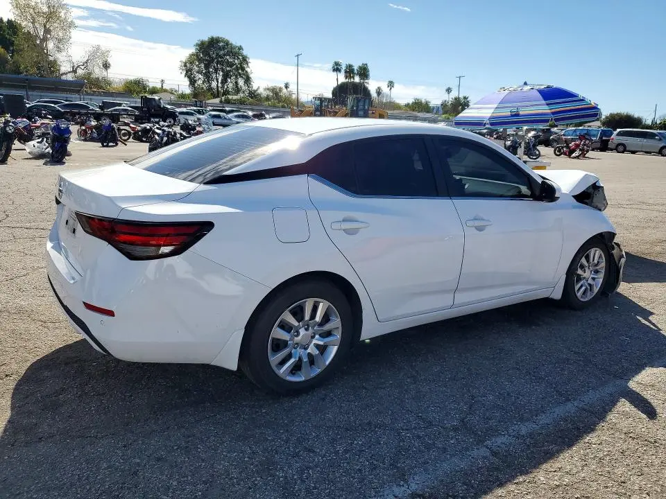 2022 NISSAN SENTRA S  