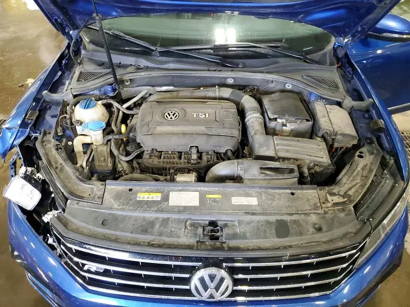 2017 VOLKSWAGEN PASSAT R-LINE  