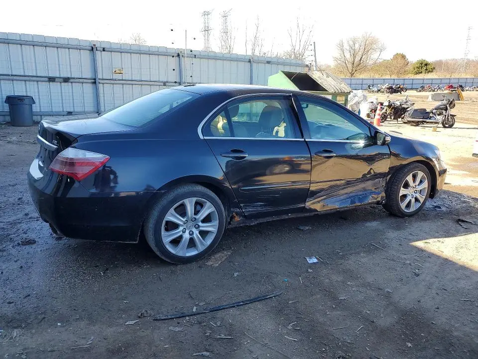 2010 ACURA RL   