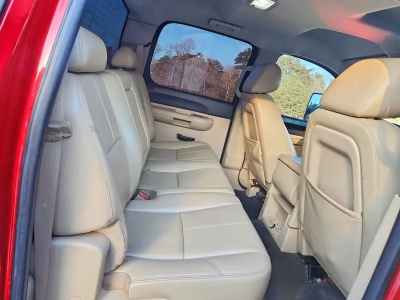 2011 CHEVROLET SILVERADO K2500 HEAVY DUTY LT  