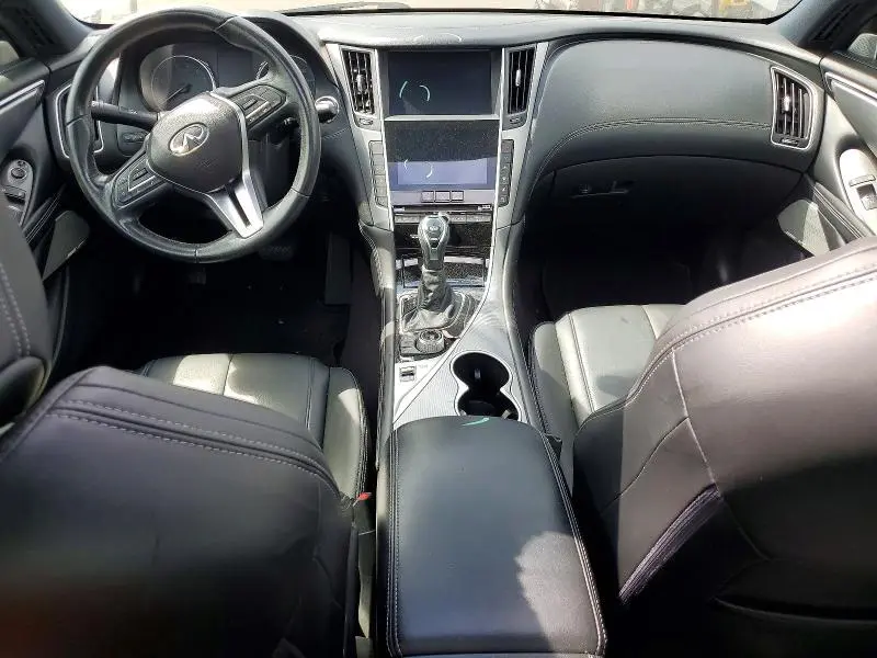 2019 INFINITI Q60 3.0T LUXE  