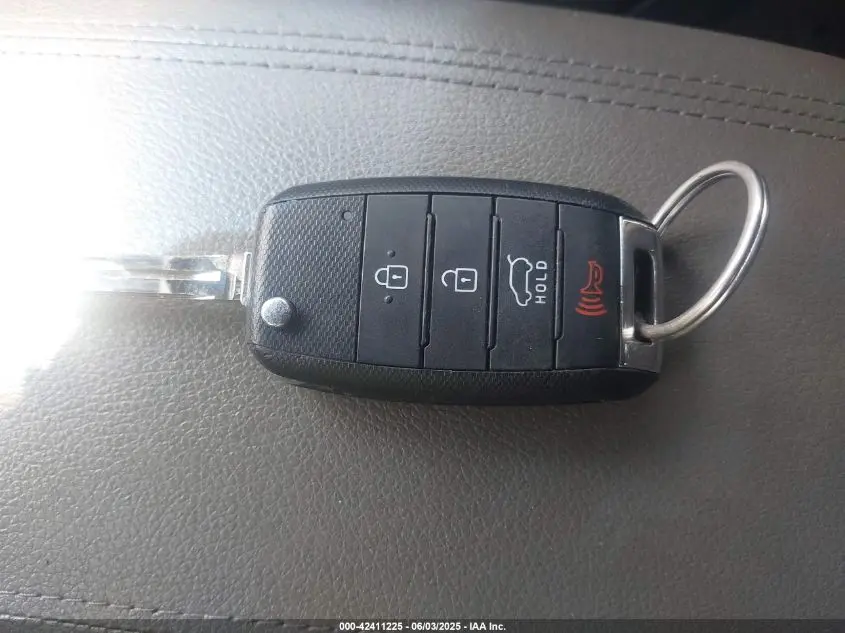 2015 KIA SPORTAGE LX