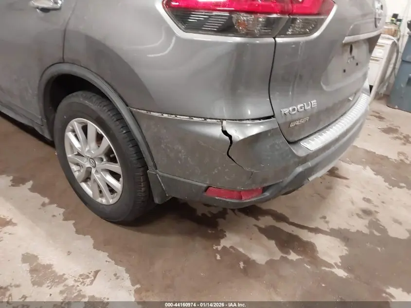 2017 NISSAN ROGUE SV