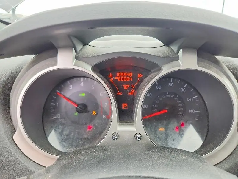 2014 NISSAN JUKE S  