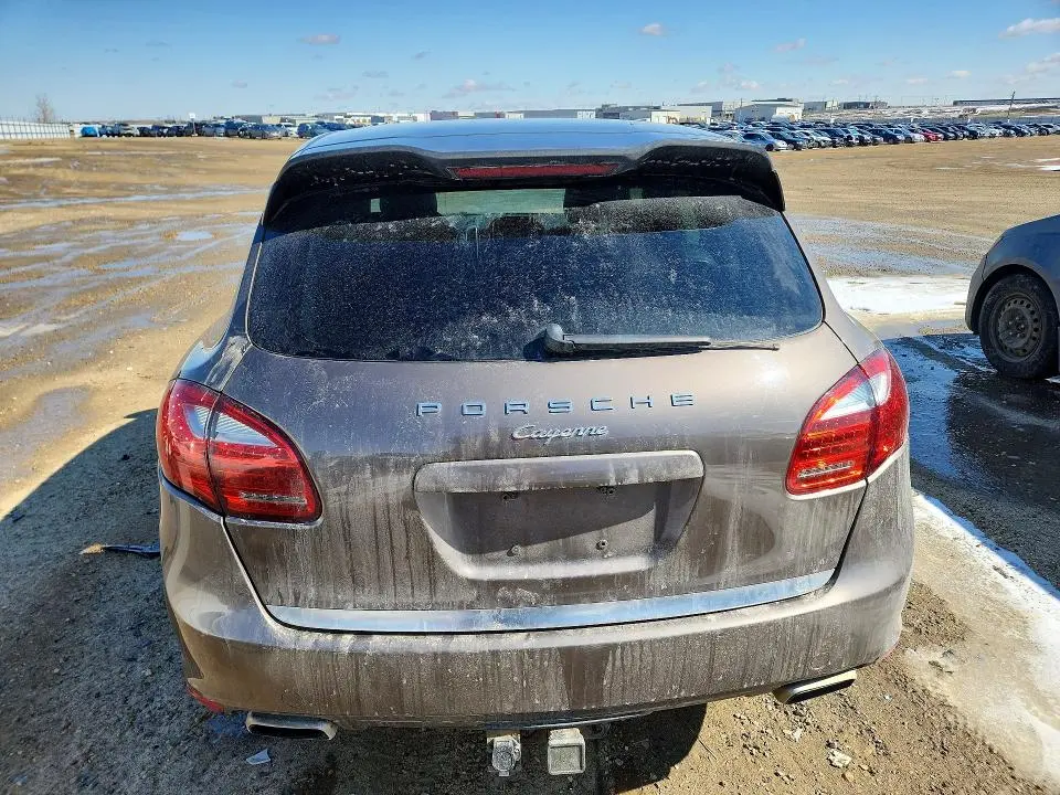 2012 PORSCHE CAYENNE   
