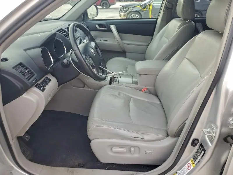 2012 TOYOTA HIGHLANDER BASE  