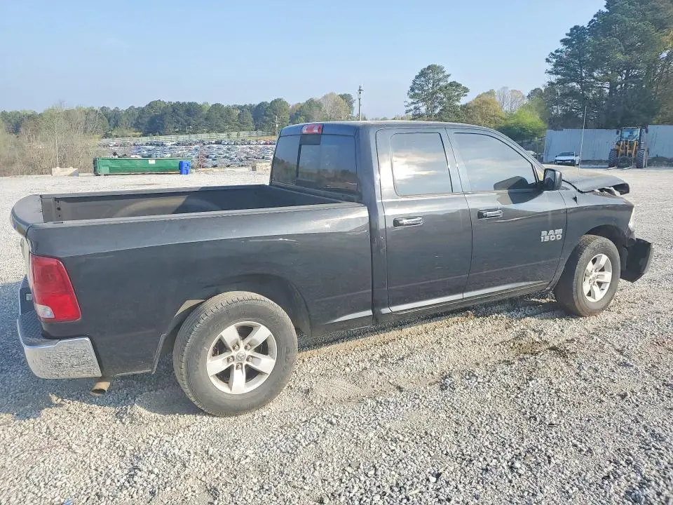 2017 RAM 1500 SLT  