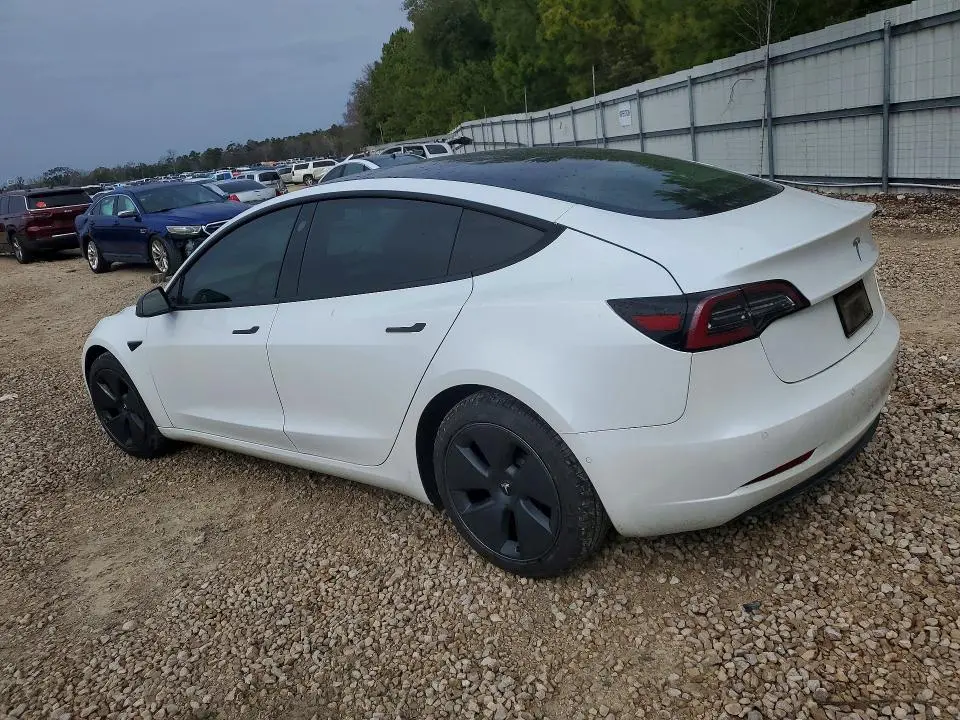 2021 TESLA MODEL 3   