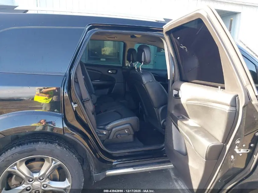 2017 DODGE JOURNEY CROSSROAD PLUS AWD