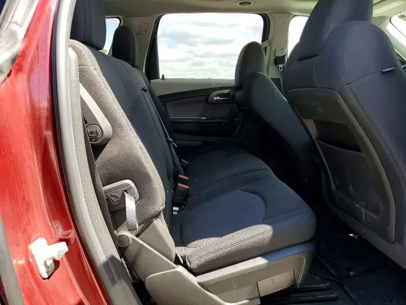 2011 CHEVROLET TRAVERSE LT  