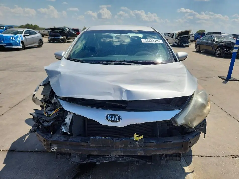 2015 KIA FORTE LX  