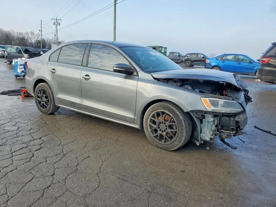 2012 VOLKSWAGEN JETTA SE  