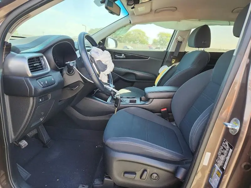 2019 KIA SORENTO LX  