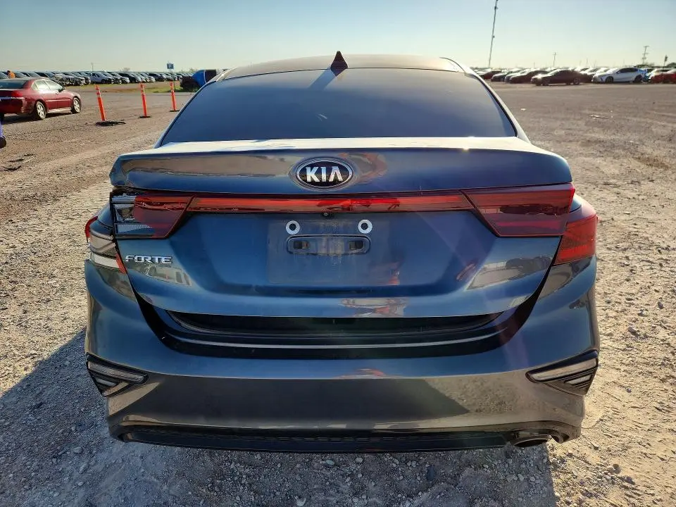 2020 KIA FORTE LXS  