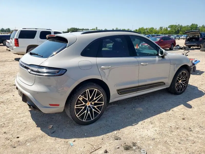 2023 PORSCHE MACAN BASE  