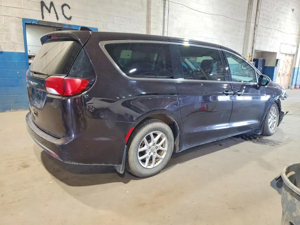 2017 CHRYSLER PACIFICA TOURING L  