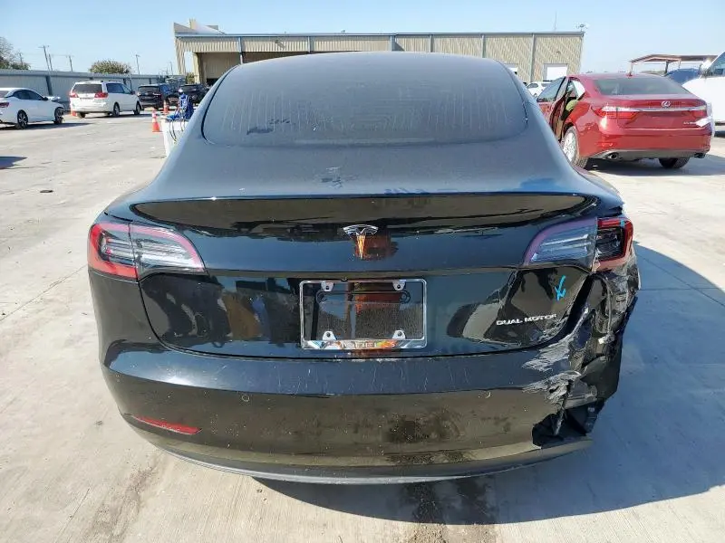 2018 TESLA MODEL 3   