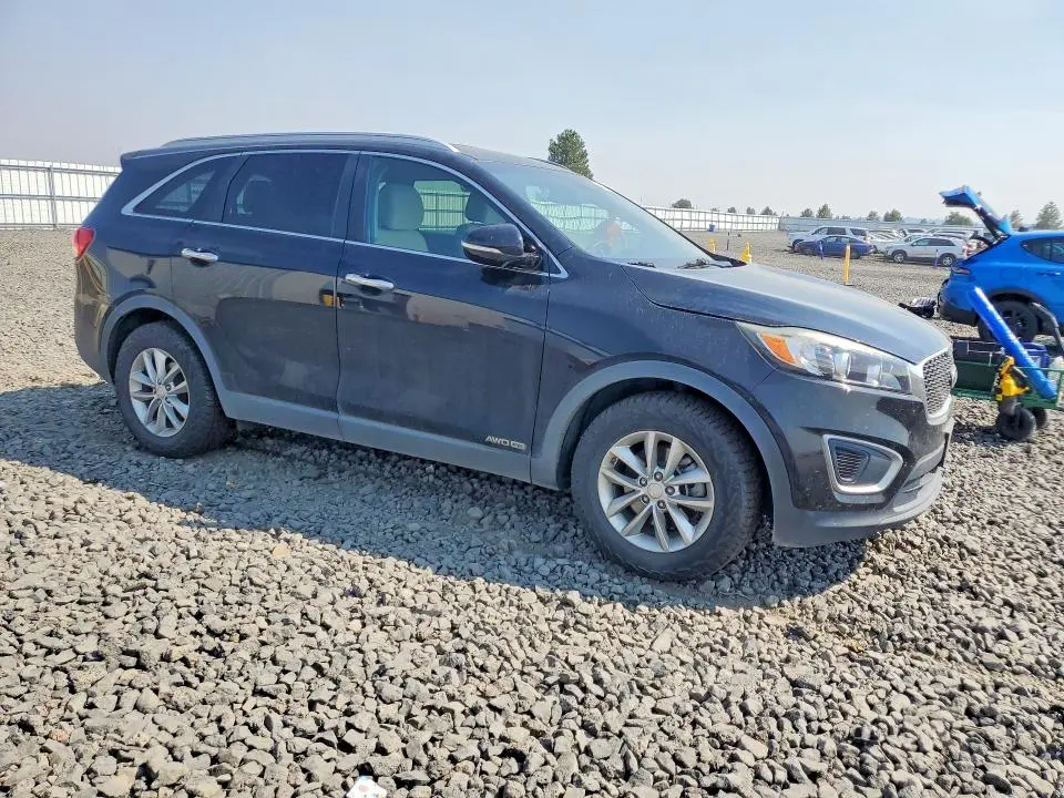 2016 KIA SORENTO LX V6  