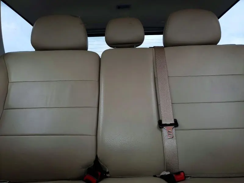 2010 FORD ESCAPE LIMITED  