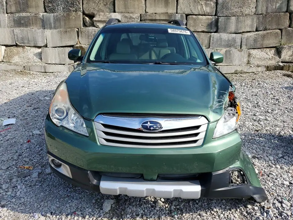 2010 SUBARU OUTBACK 2.5I LIMITED  
