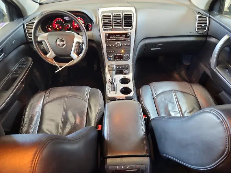 2010 GMC ACADIA SLT-2  