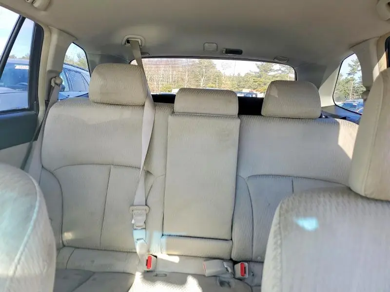 2010 SUBARU OUTBACK 2.5I PREMIUM  