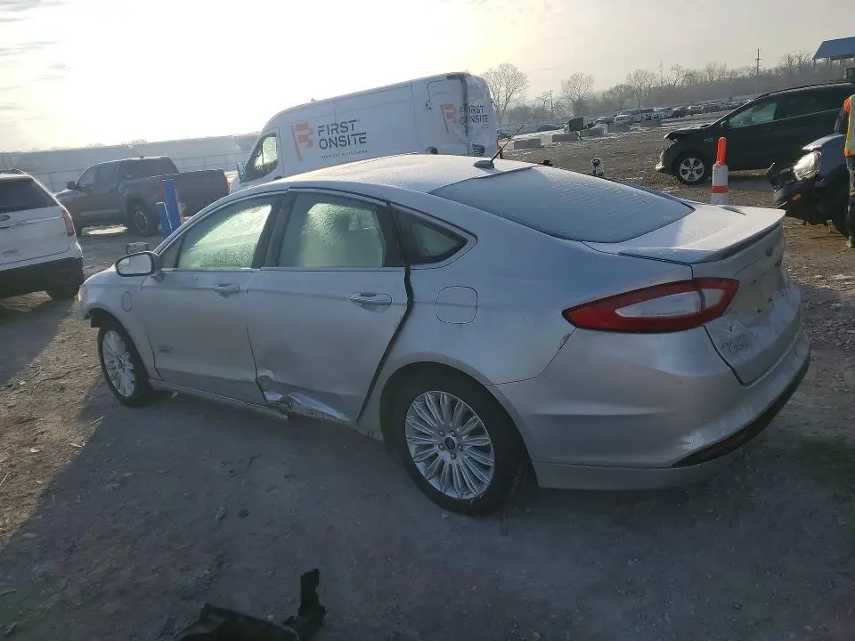 2013 FORD FUSION TITANIUM PHEV  