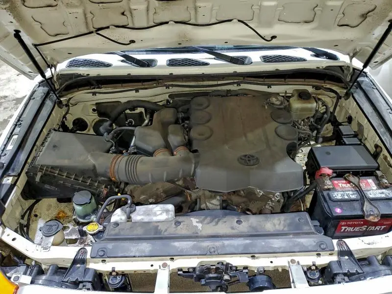 2012 TOYOTA FJ CRUISER   