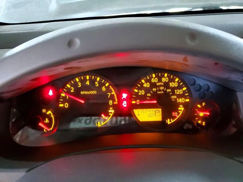 2016 NISSAN FRONTIER SV  