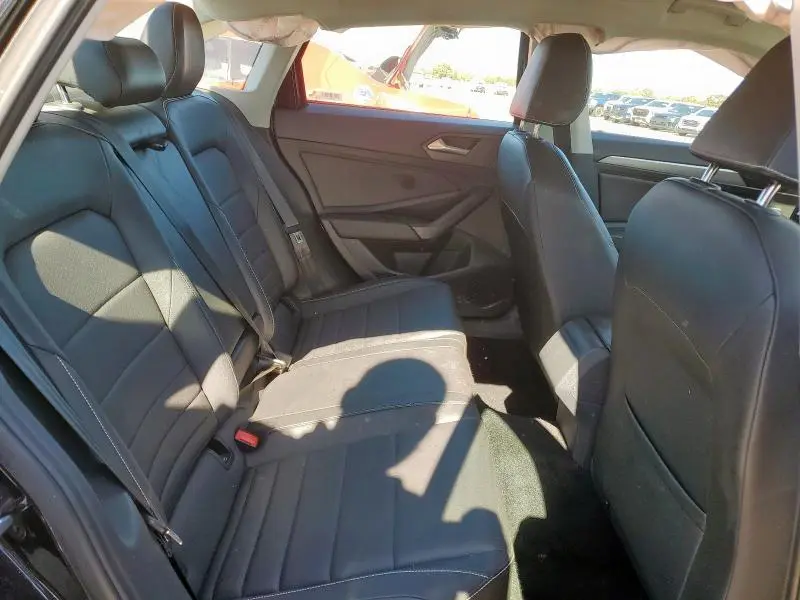 2024 VOLKSWAGEN JETTA SE  