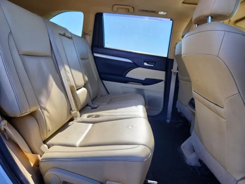2014 TOYOTA HIGHLANDER XLE  
